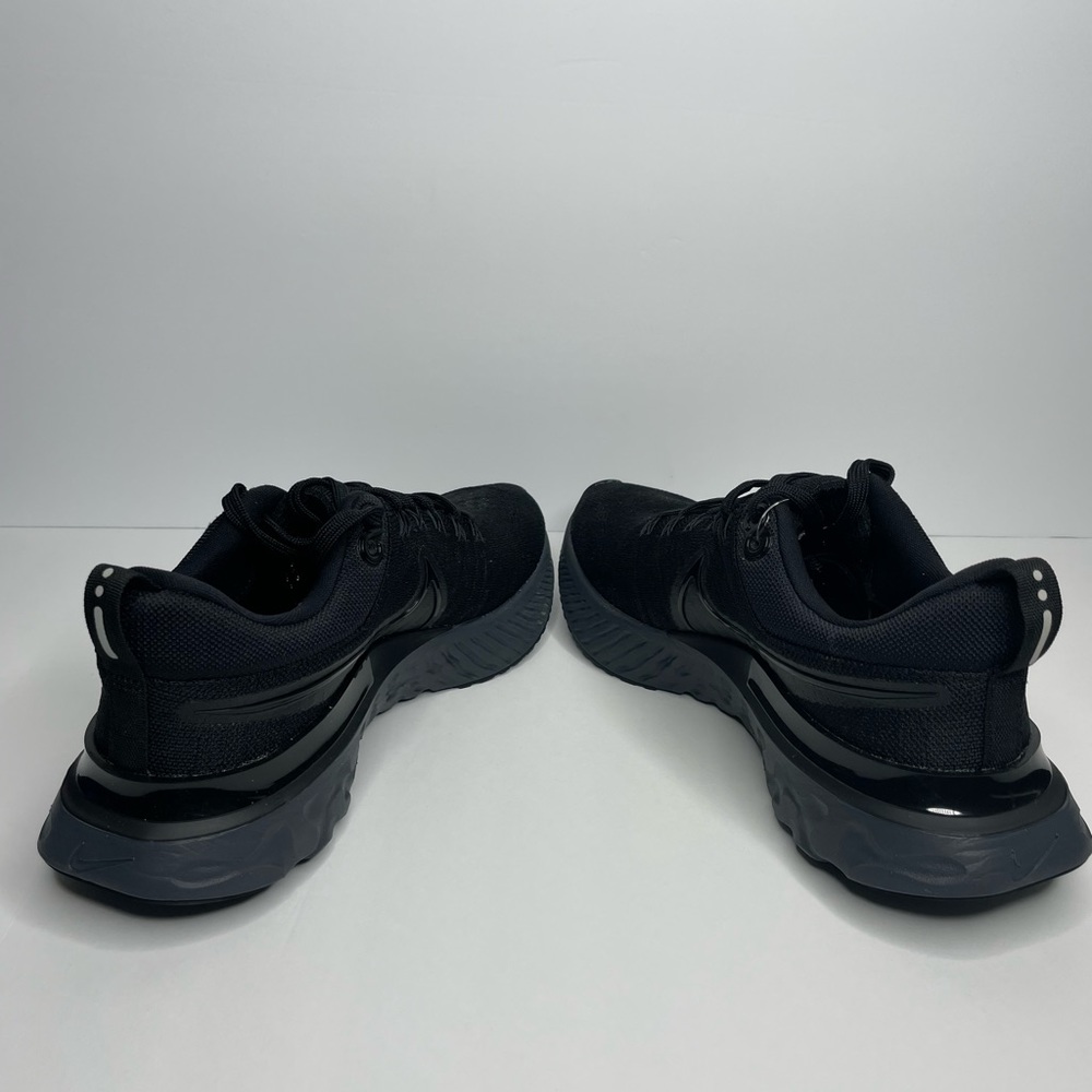Nike React Infinity Run Flyknit 2 Triple Black - Picture 6 of 11